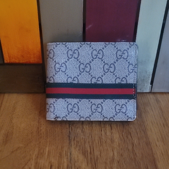 Mens Striped Wallet - Picture 1 of 6